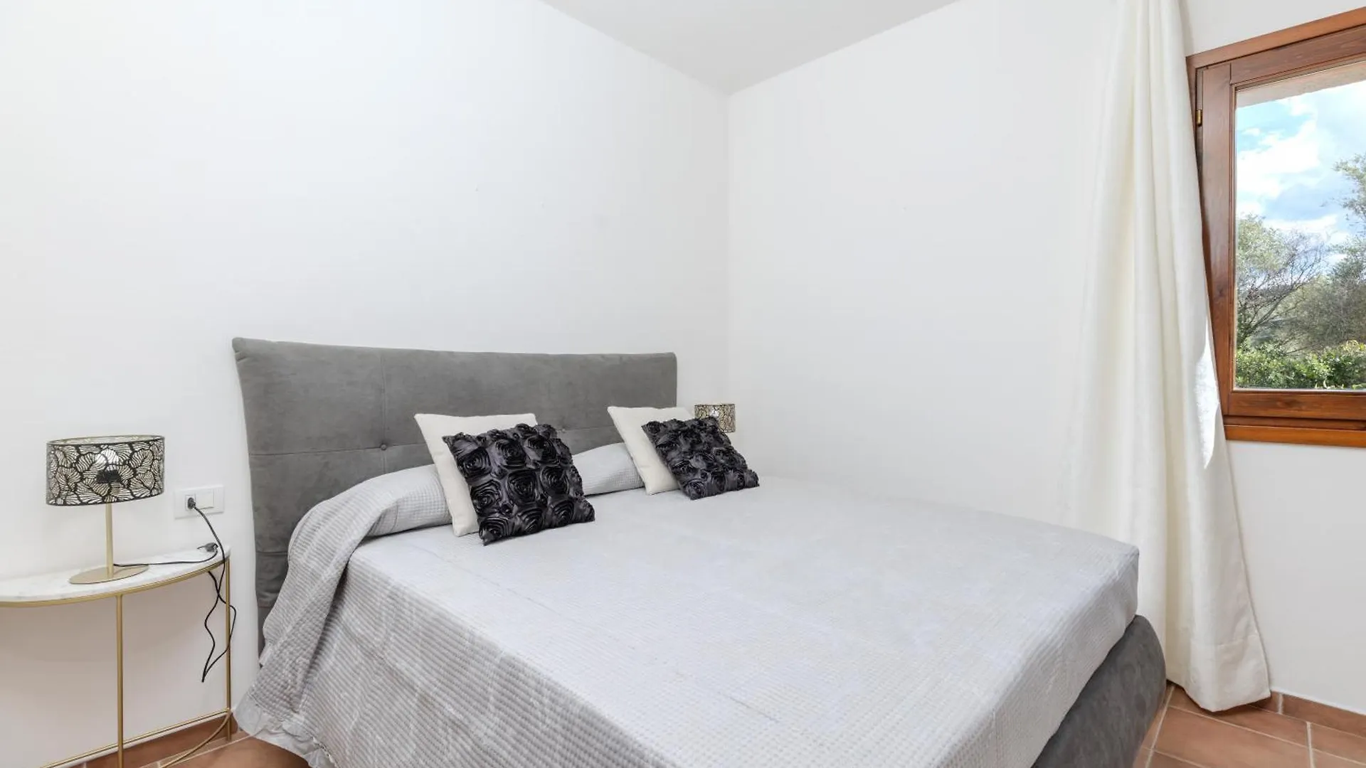 公寓 Splendido Appartamento San Teodoro La Suaredda