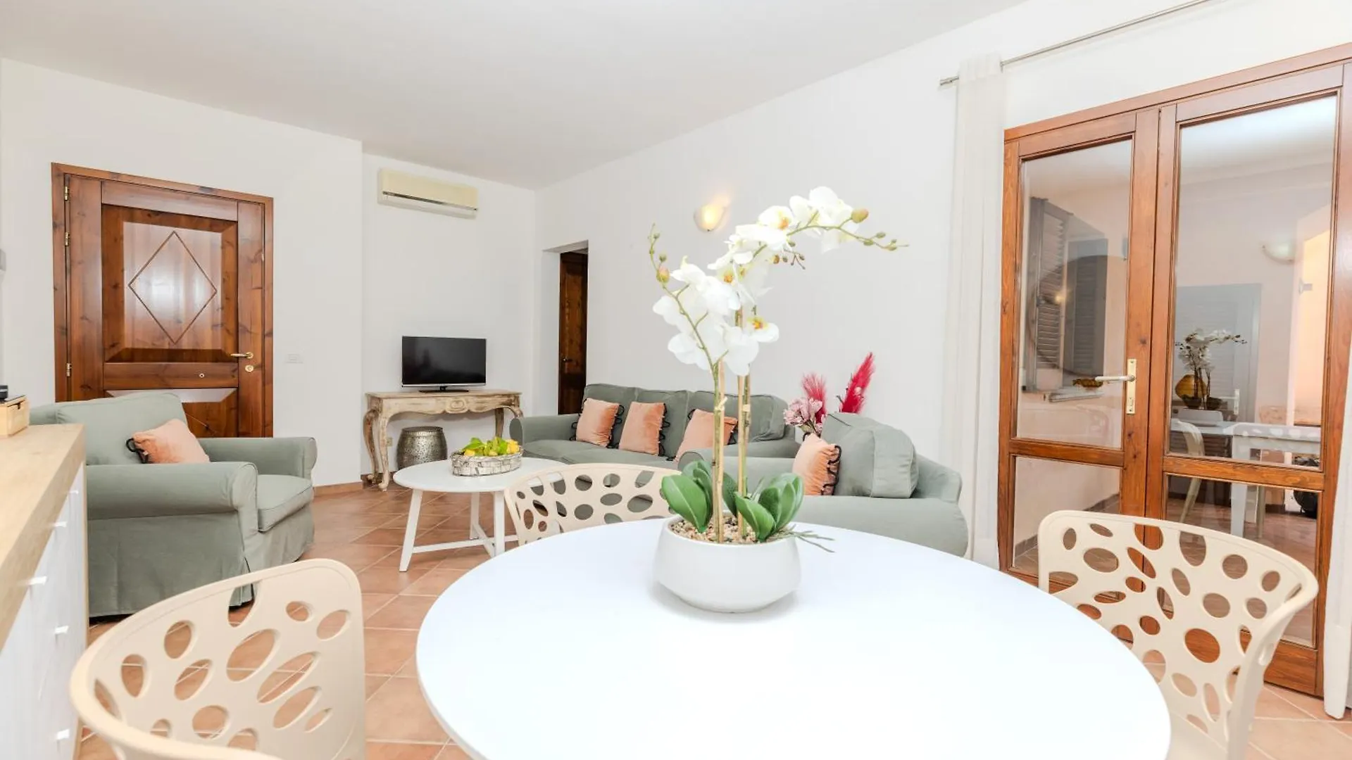Splendido Appartamento San Teodoro La Suaredda 意大利